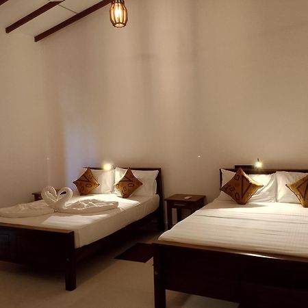 Malindu Yala Gate Hotel Tissamaharama Ngoại thất bức ảnh