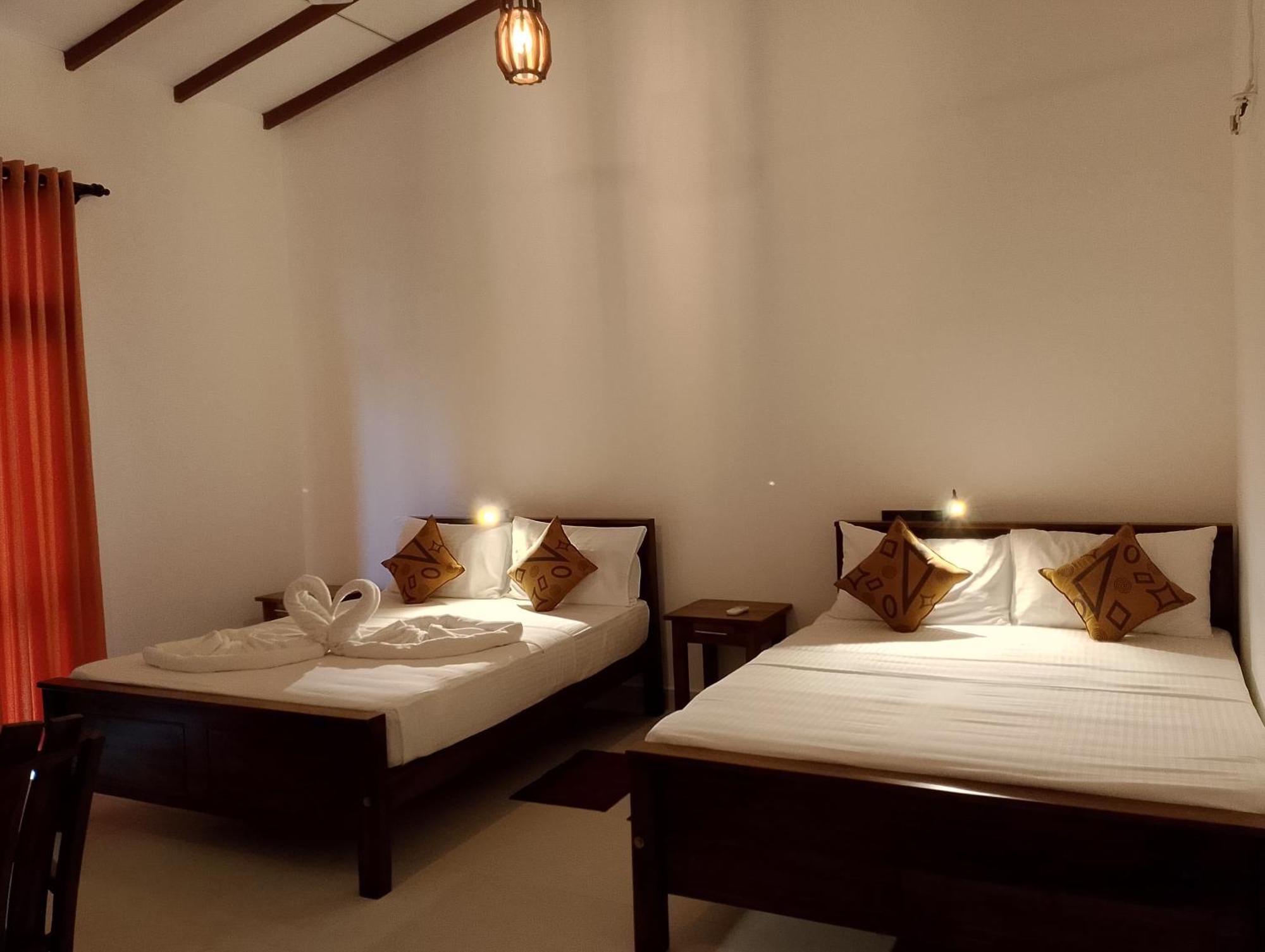Malindu Yala Gate Hotel Tissamaharama Ngoại thất bức ảnh