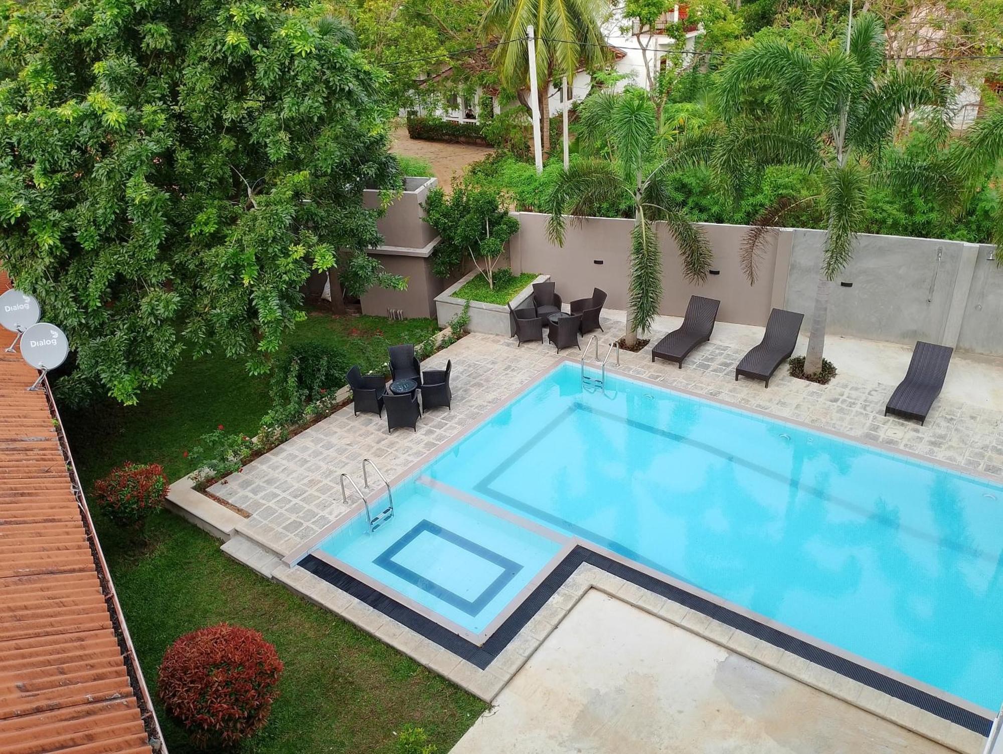 Malindu Yala Gate Hotel Tissamaharama Ngoại thất bức ảnh