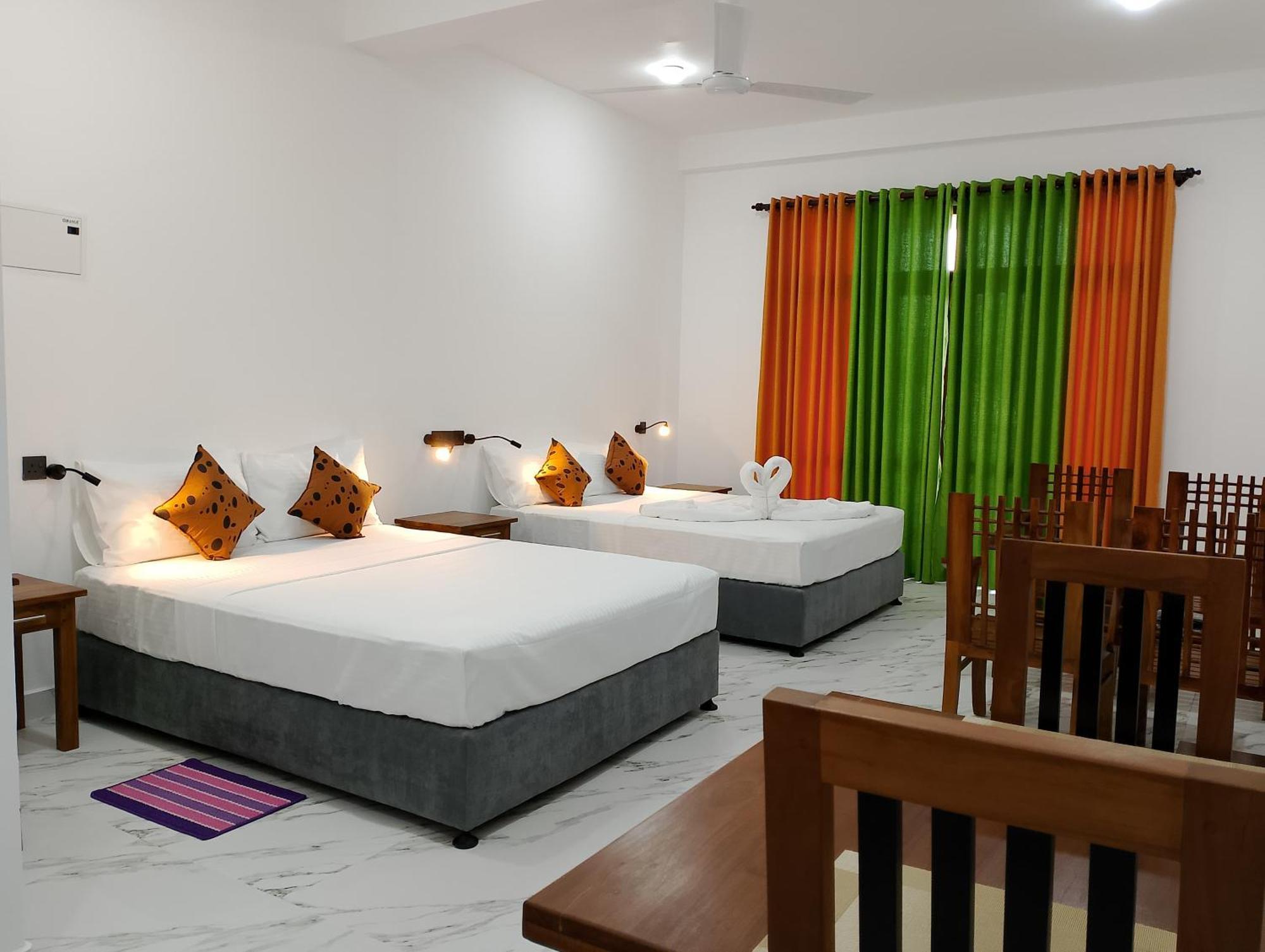 Malindu Yala Gate Hotel Tissamaharama Ngoại thất bức ảnh