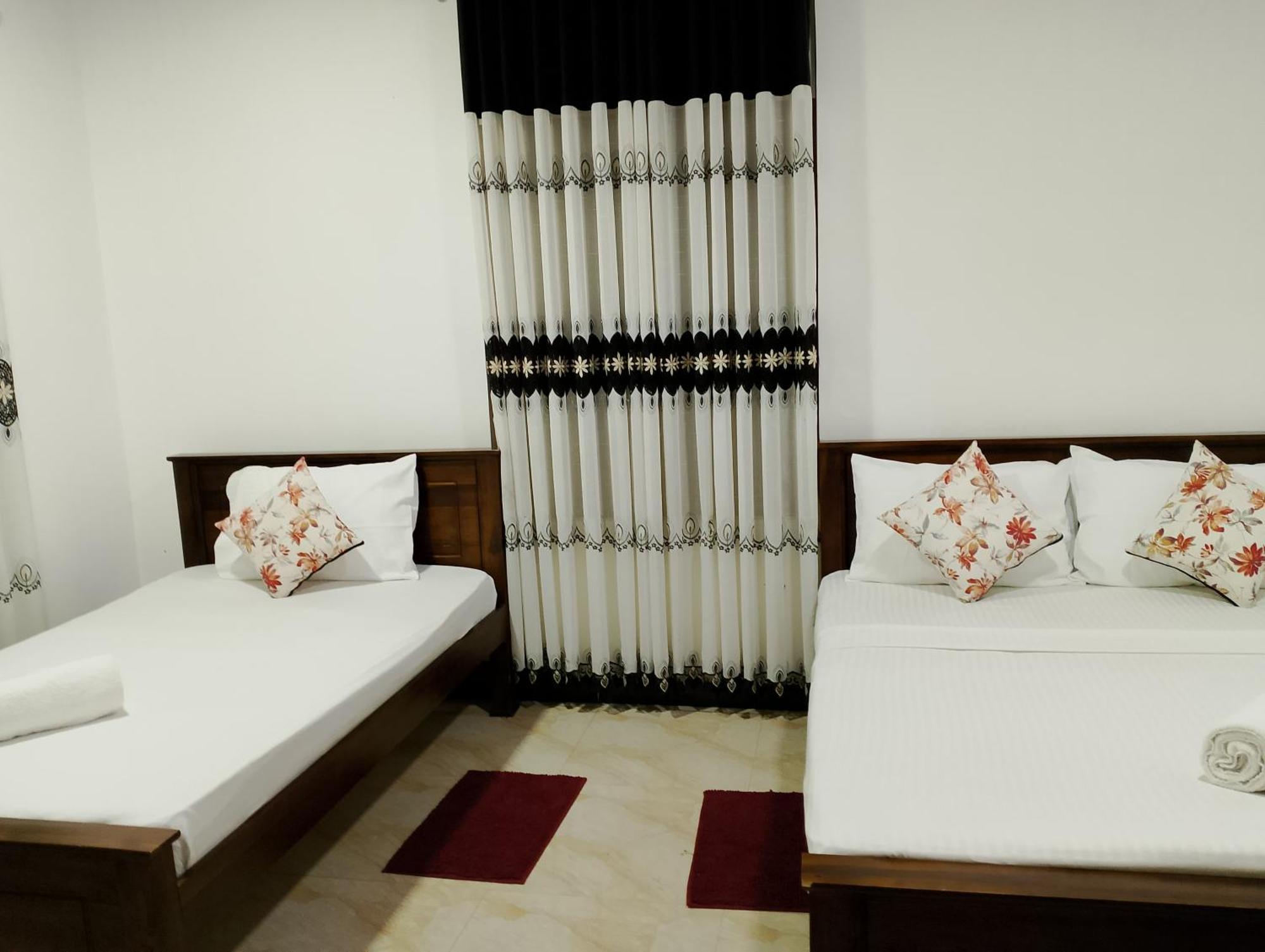 Malindu Yala Gate Hotel Tissamaharama Ngoại thất bức ảnh