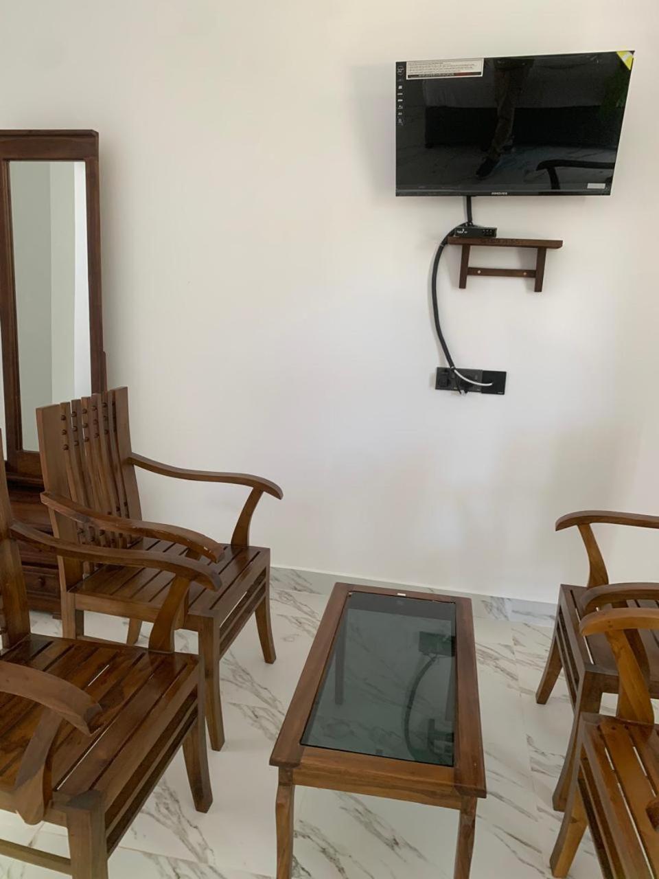 Malindu Yala Gate Hotel Tissamaharama Ngoại thất bức ảnh