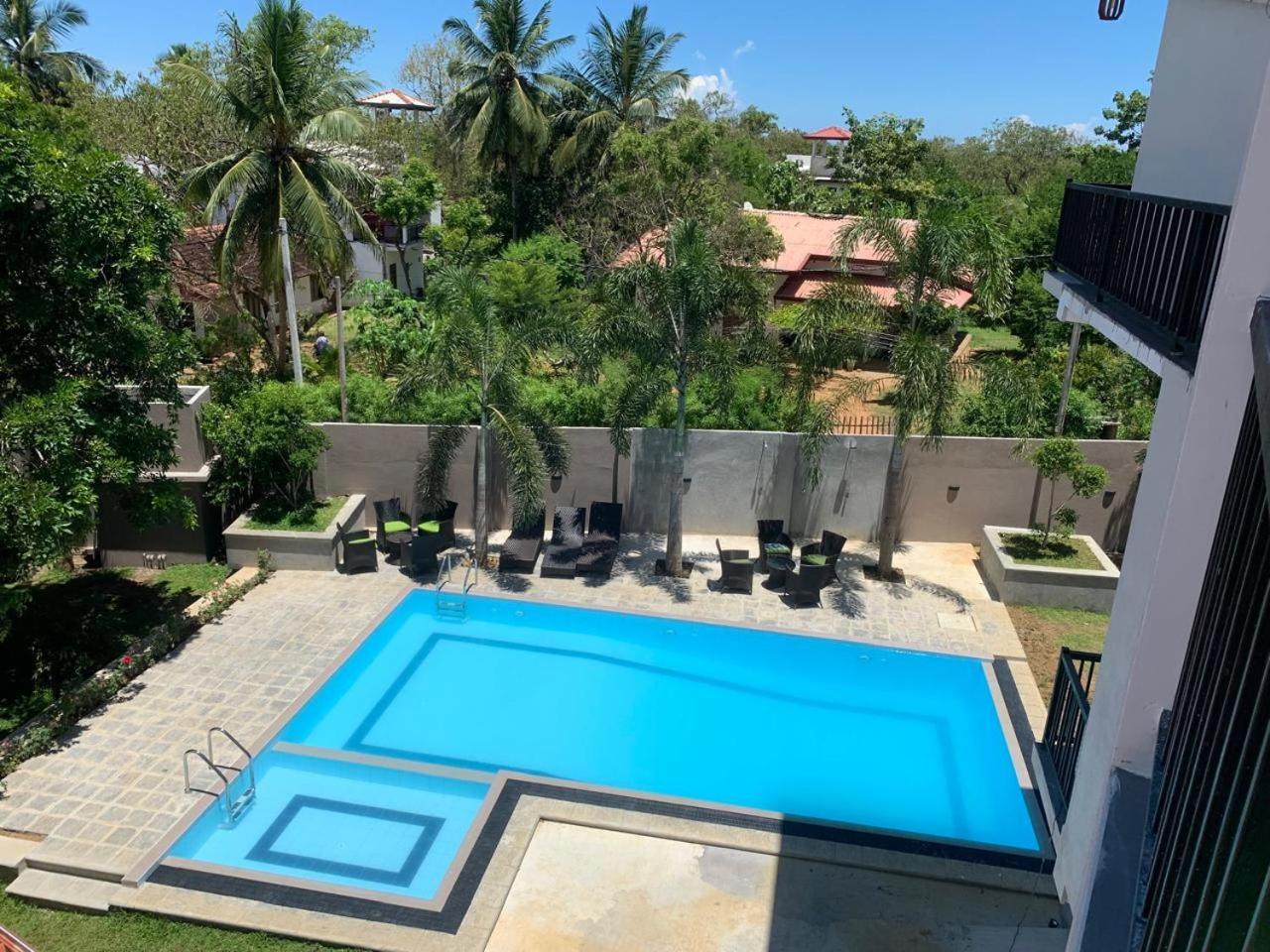 Malindu Yala Gate Hotel Tissamaharama Ngoại thất bức ảnh