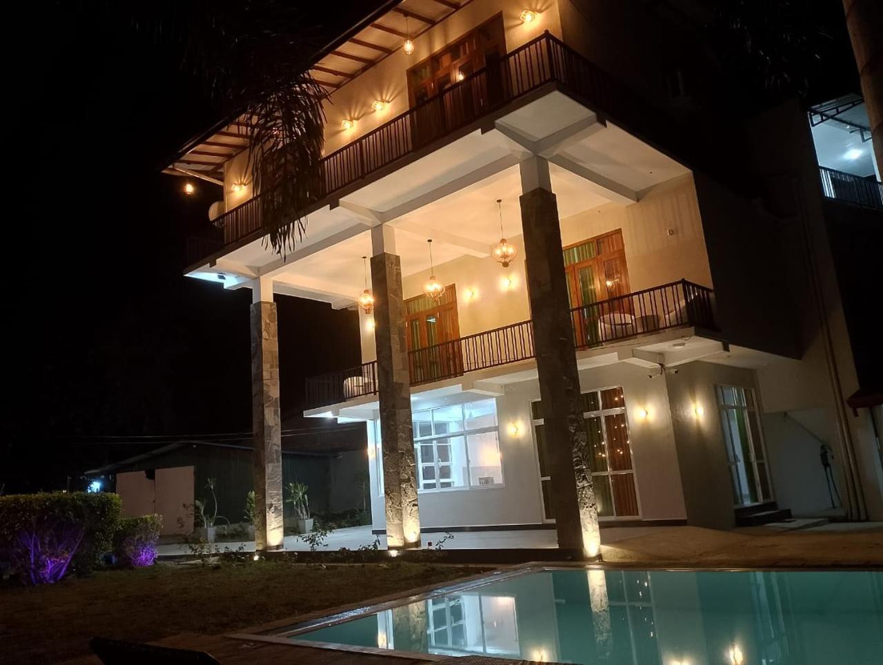 Malindu Yala Gate Hotel Tissamaharama Ngoại thất bức ảnh